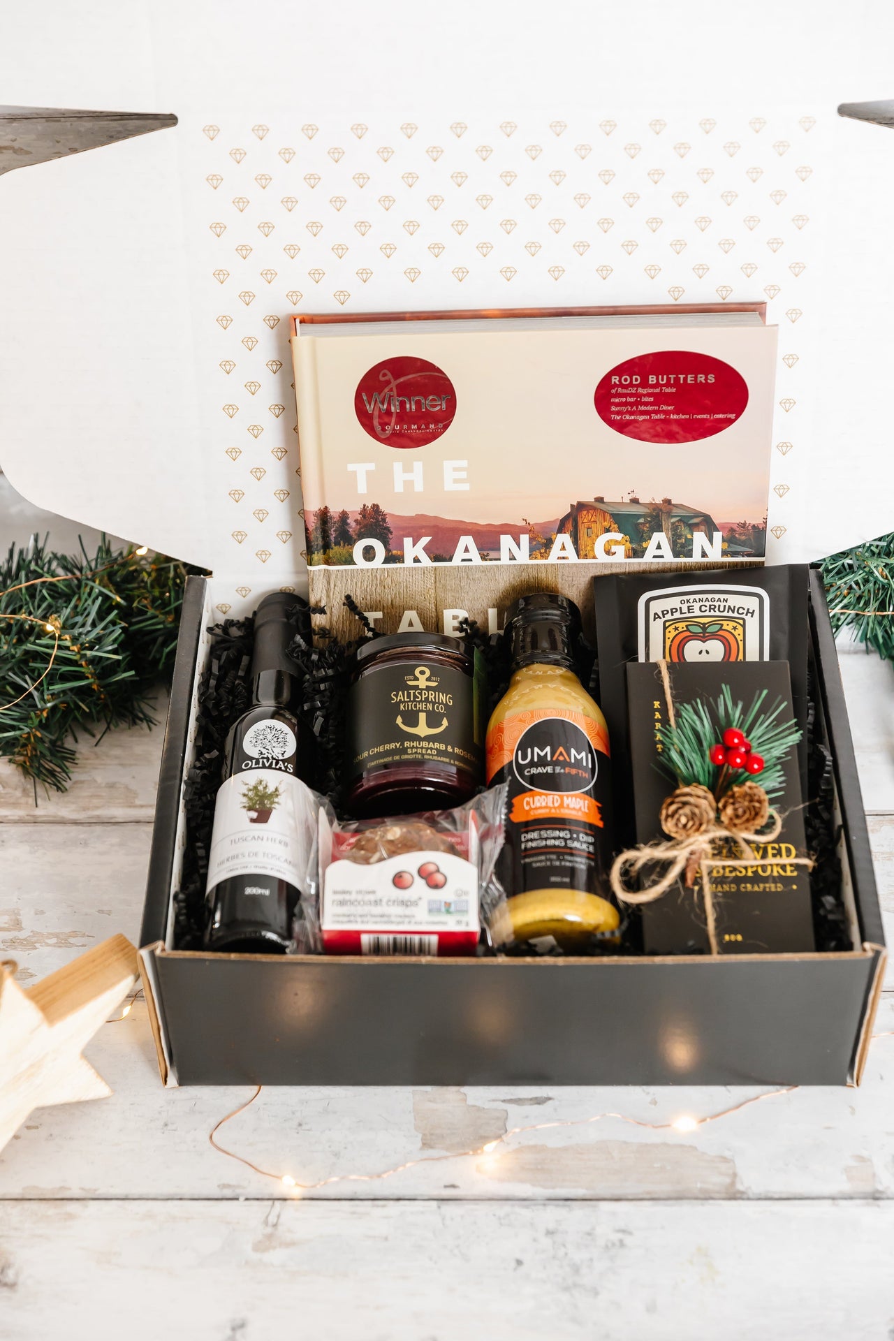 Okanagan Festive Holiday Box Beloved & Bespoke 